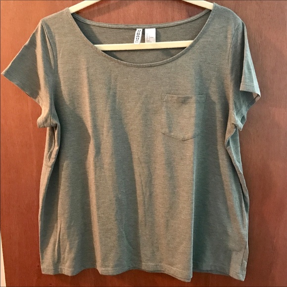 H&M Wide Scoop Neck Basic Tee - Picture 1 of 5